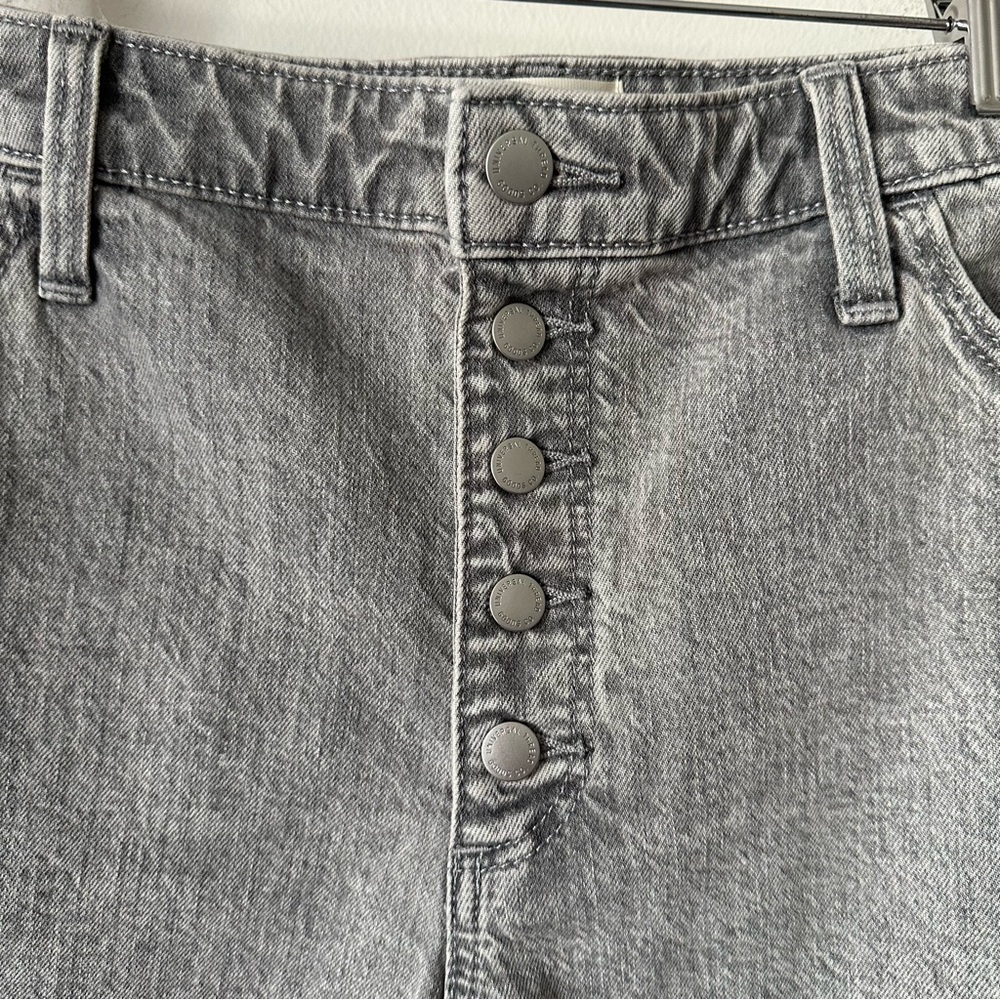 Universal Thread | Gray Cut Off Button Fly Shorts - image 2